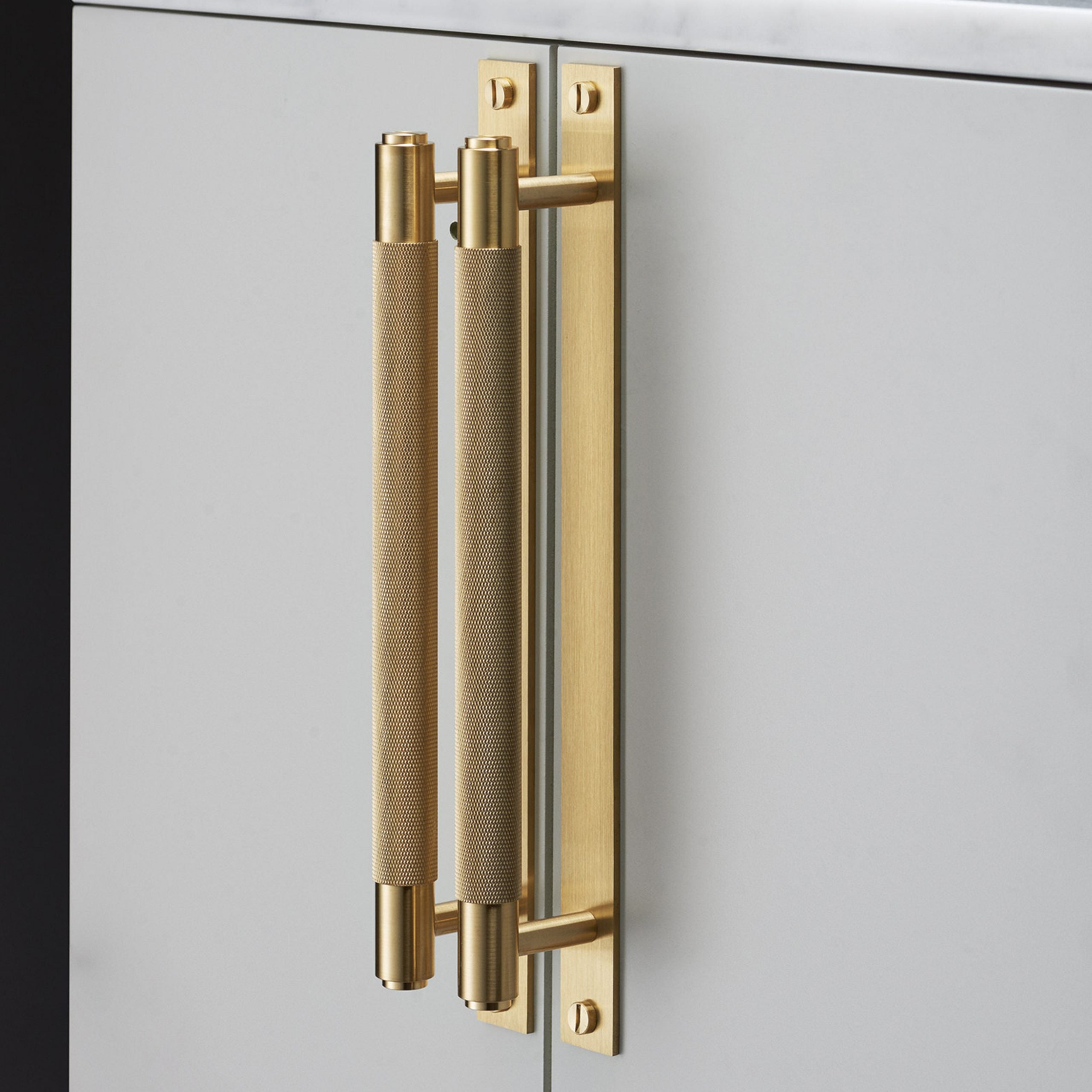 Buster + Punch Pull Bar, Linear Design Hardware Buster + Punch Brass 0.4x0.09x0.03 