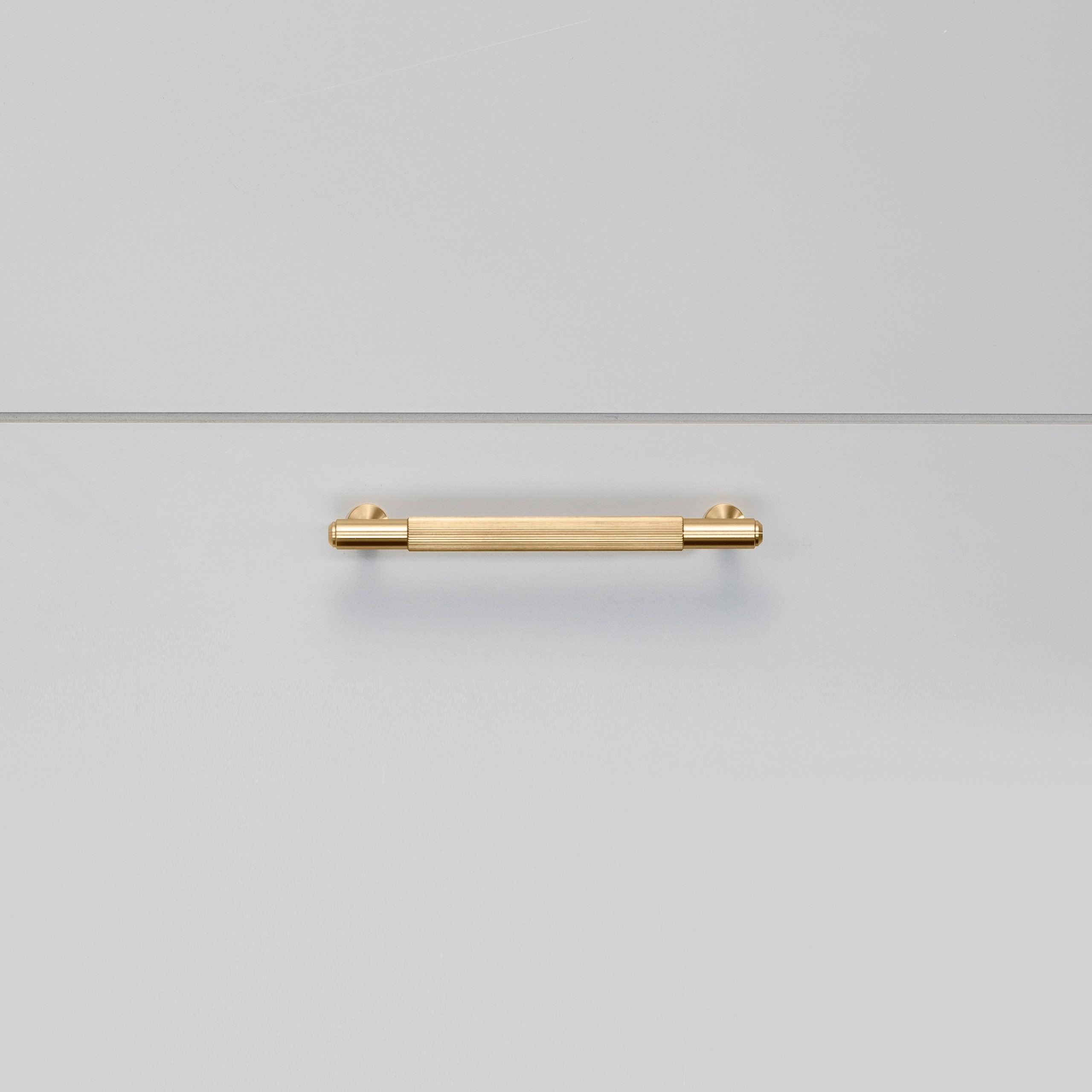 Buster + Punch Pull Bar, Linear Design Hardware Buster + Punch Brass 0.2x0.09x0.03 