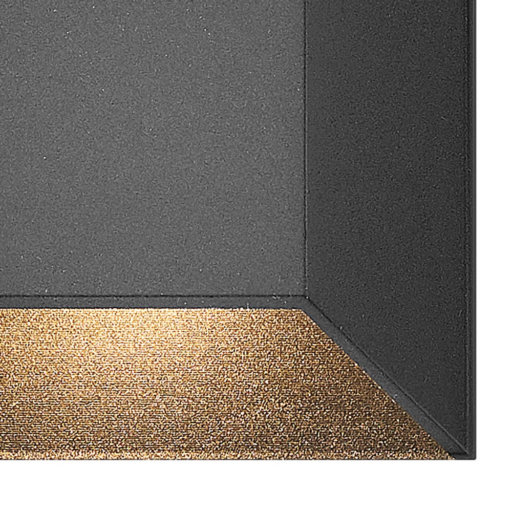 Hinkley Nuvi Landscape Step & Deck Light