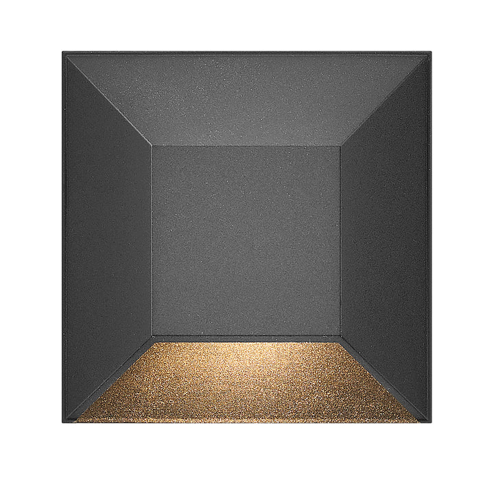 Hinkley Nuvi Landscape Step & Deck Light