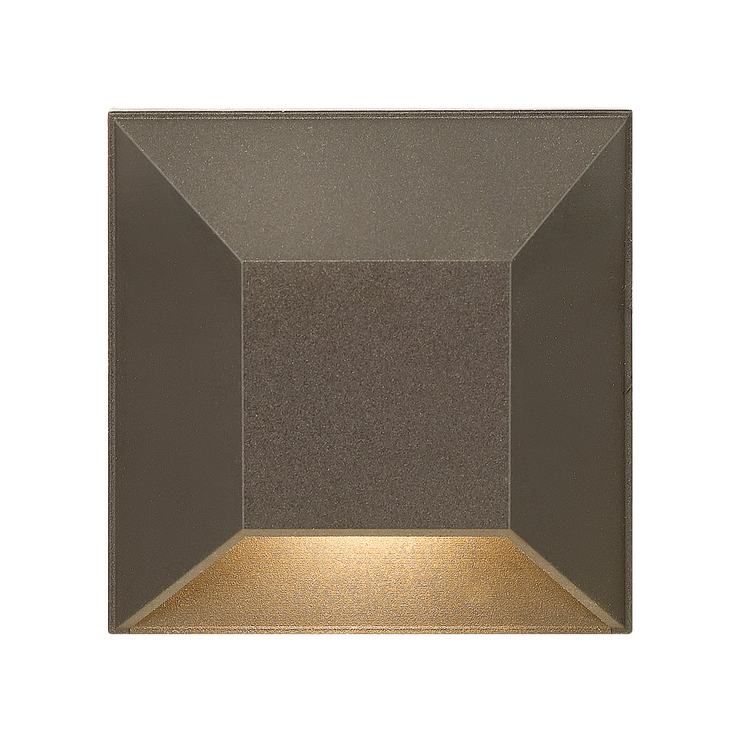 Hinkley Nuvi Landscape Step & Deck Light
