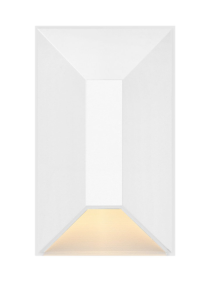 Hinkley Nuvi Landscape Step & Deck Light