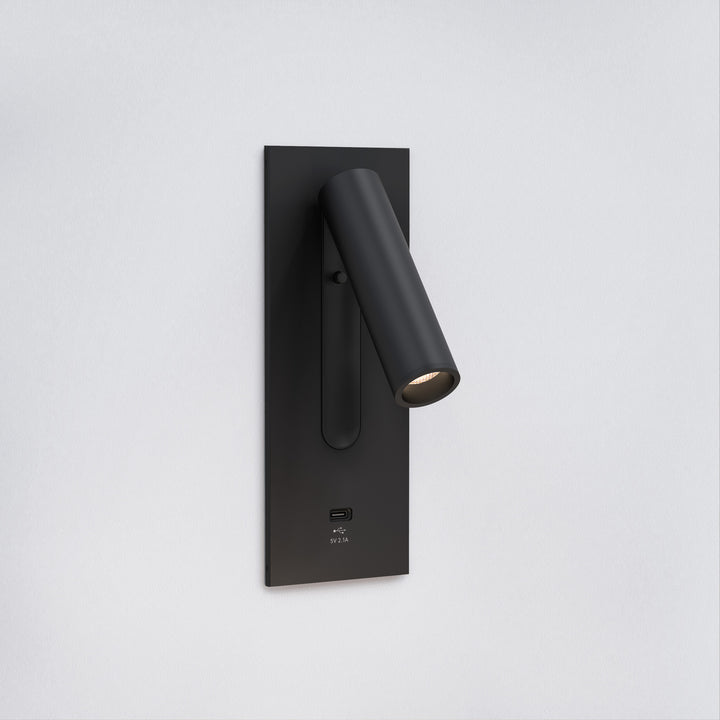 Astro Lighting Fuse 3 USB C - Matt Black