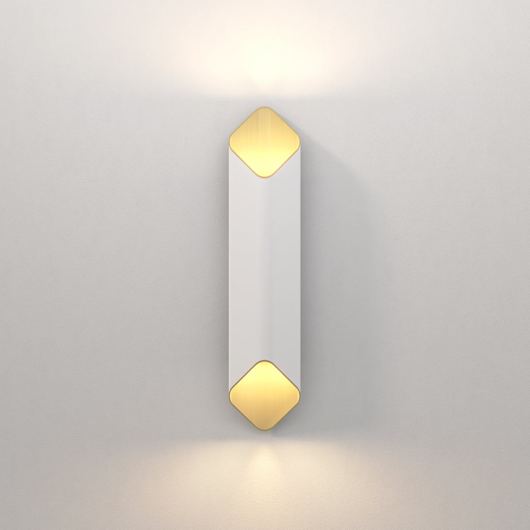 Astro Lighting Ako 600 Phase - Matt White