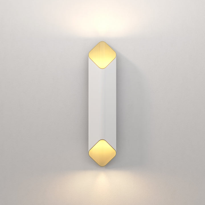 Astro Lighting Ako 600 Phase - Matt White