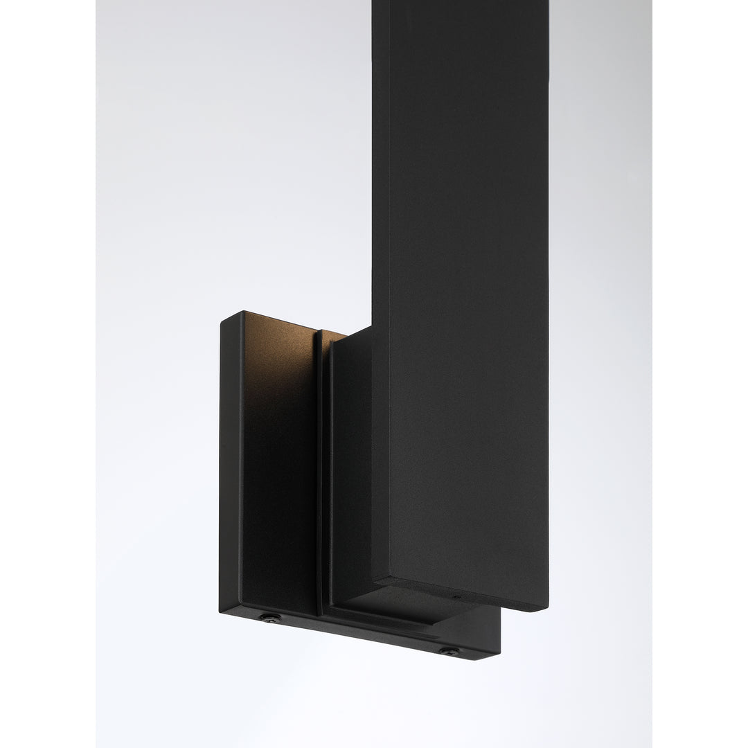 Savoy House Davis Outdoor Wall Lantern in Black
