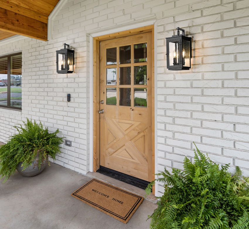 Z-Lite Hartwell Outdoor Wall Light installed on a home exterior