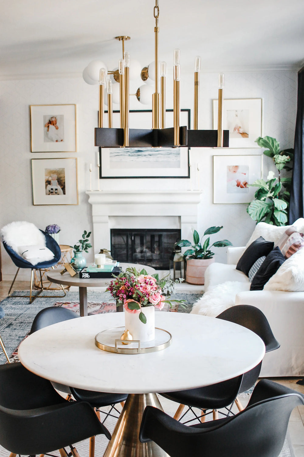 Hudson Valley Lighting 23.75" Abrams Chandelier