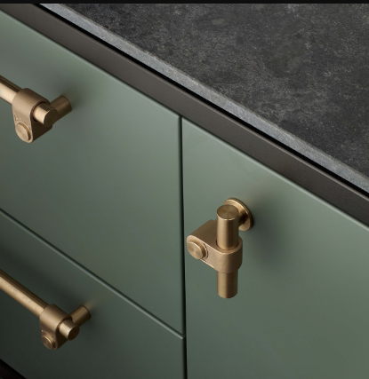 Buster + Punch T-Bar Cast Cabinet Hardware Buster + Punch Brass  