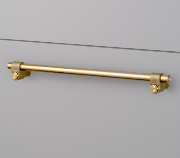 Buster + Punch Pull Bar / Cast Hardware Buster + Punch Large Brass 