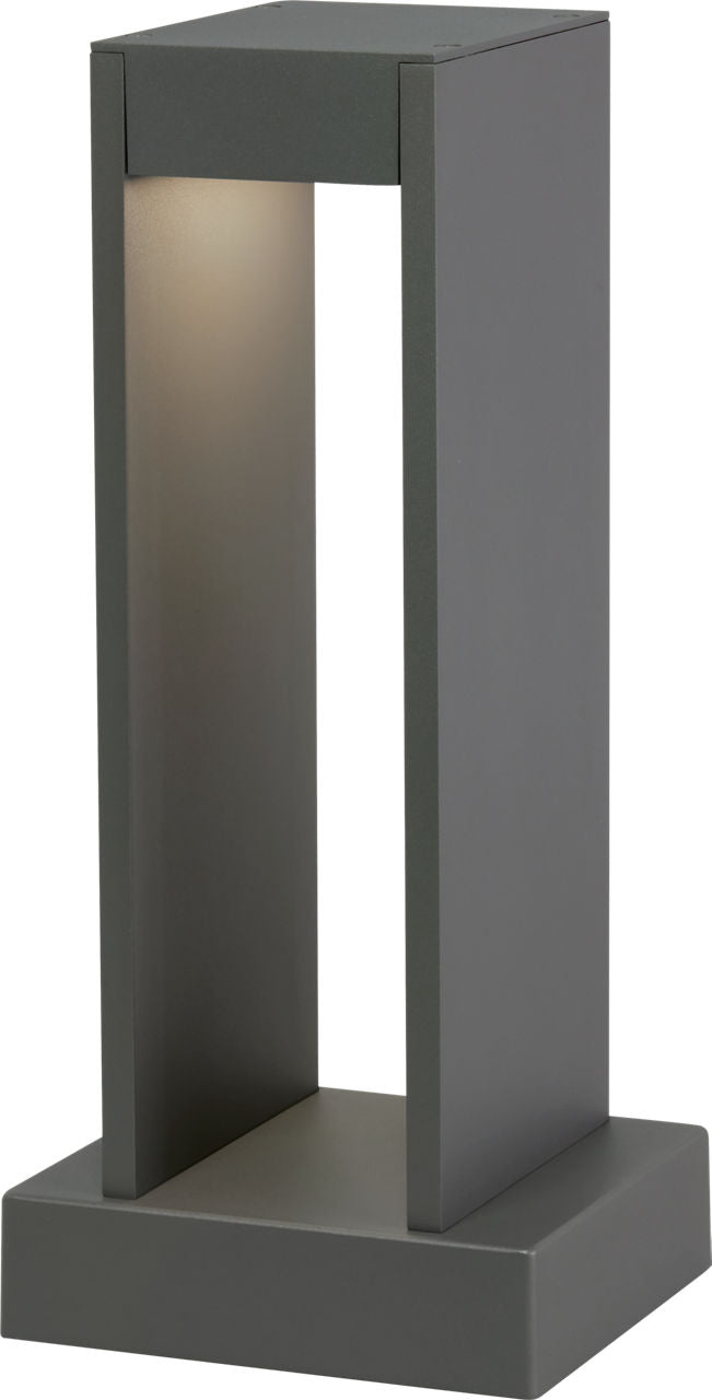 Visual Comfort Modern (formerly Tech Lighting) Syntra 18 Outdoor Path