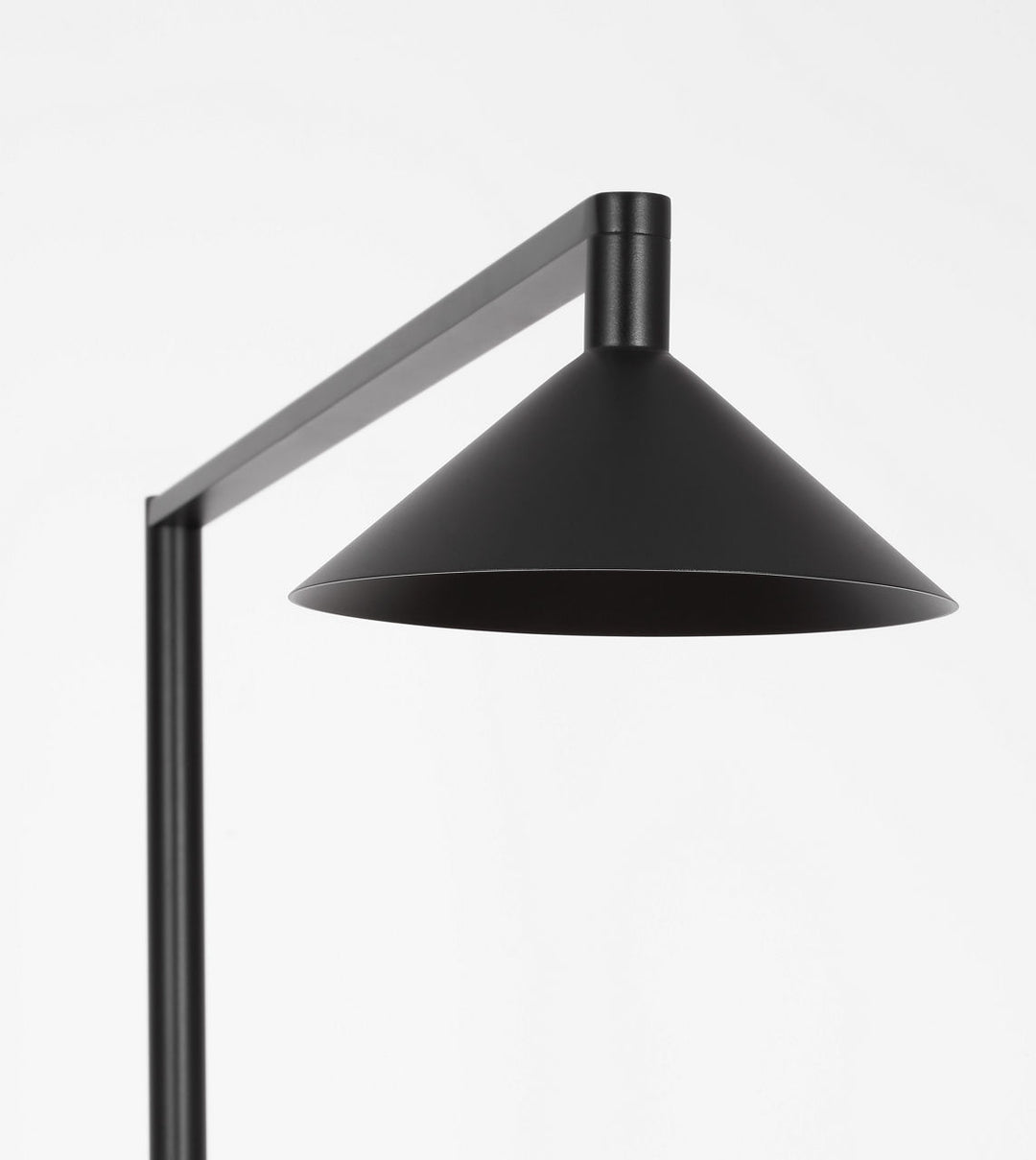 Visual Comfort Modern (formerly Tech Lighting) Mill Outdoor Grande Floor Lamp