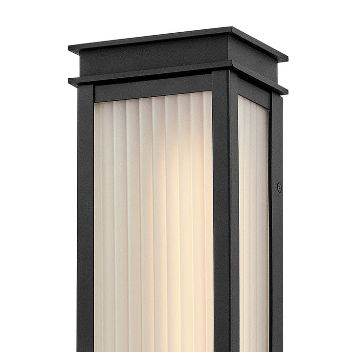 Hinkley Rockwell Outdoor Wall Light