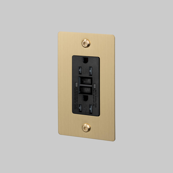 Buster + Punch 1 Gang Duplex Outlet GFCI Linear Knurl Without Logo Brass