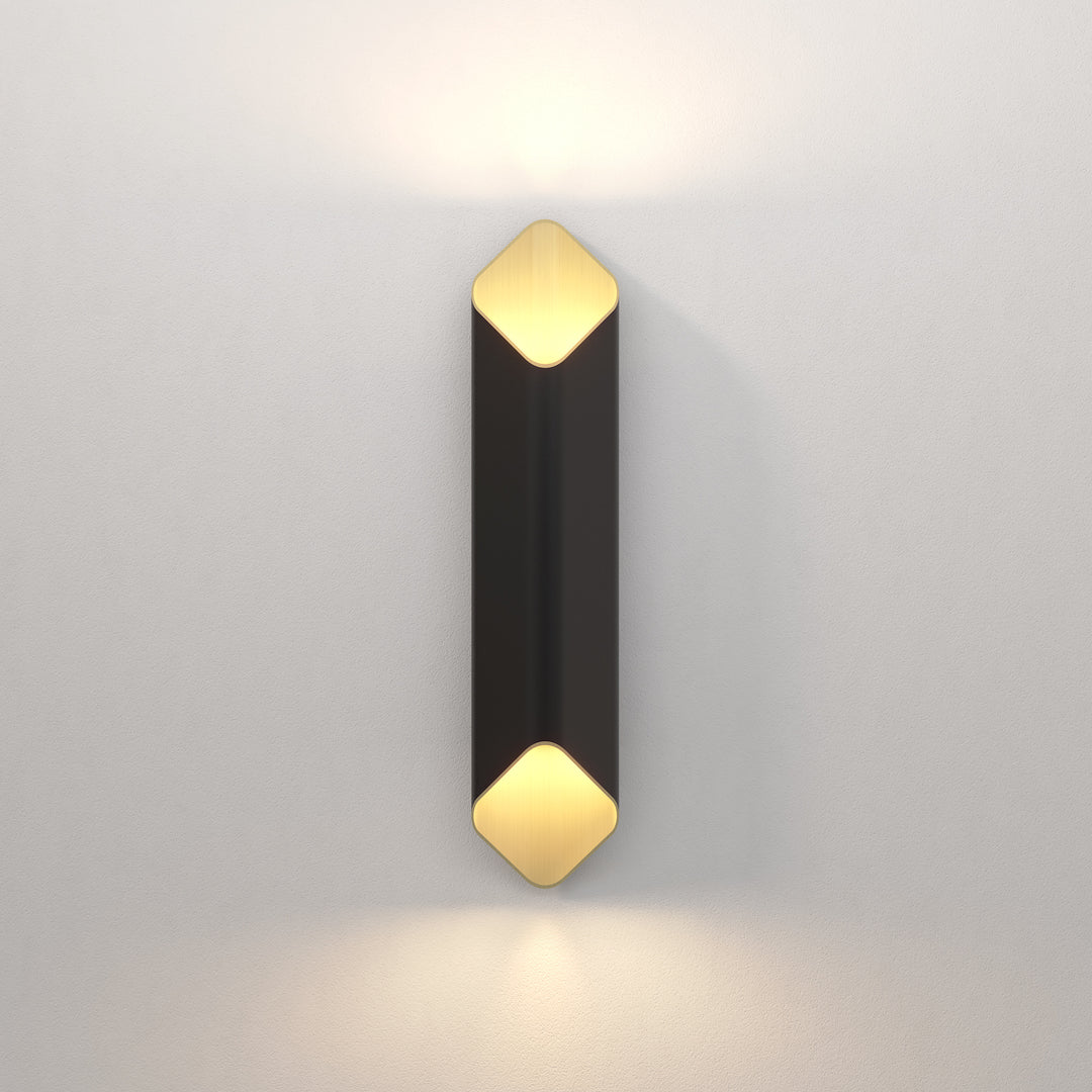 Astro Lighting Ako 600 Phase - Matt Black