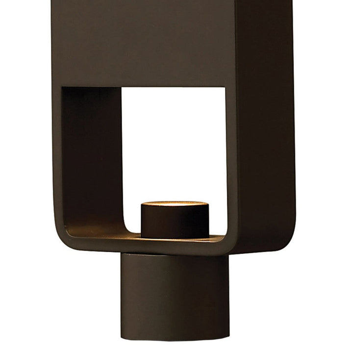 Hinkley Atlantis Outdoor Post Mount Lantern