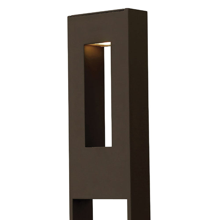 Hinkley Atlantis Outdoor Post Mount Lantern