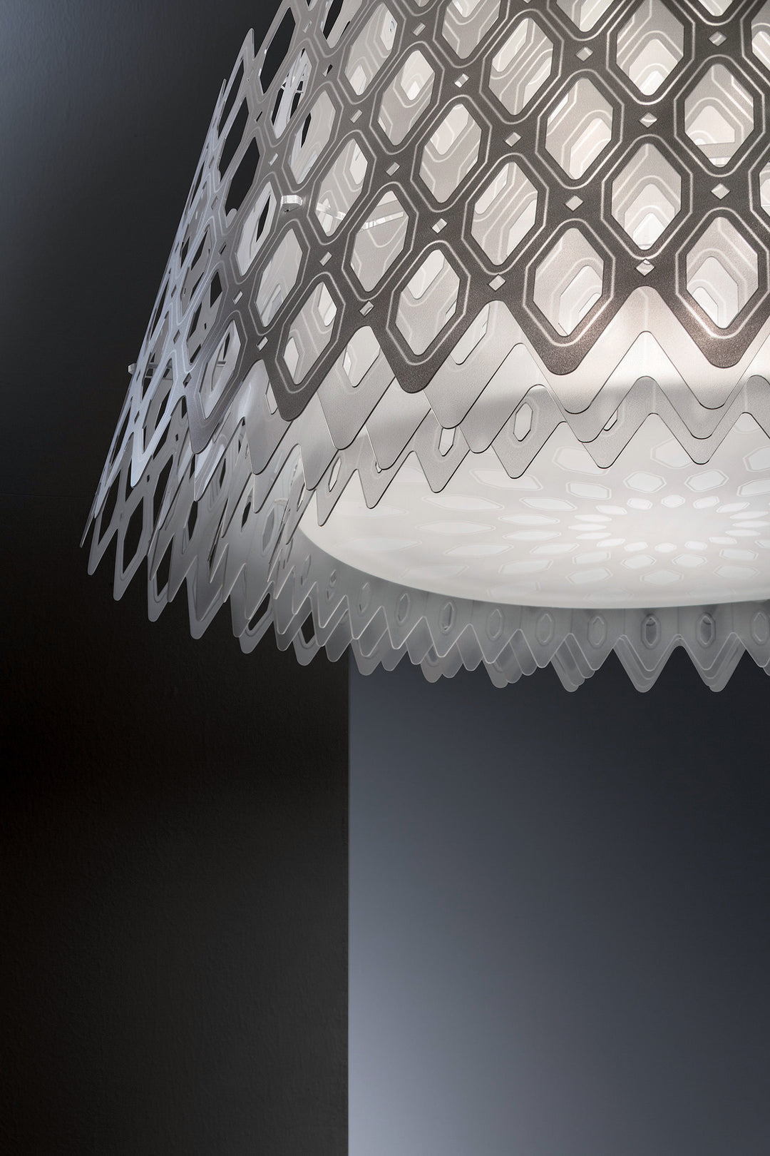Slamp Half Charlotte Suspension