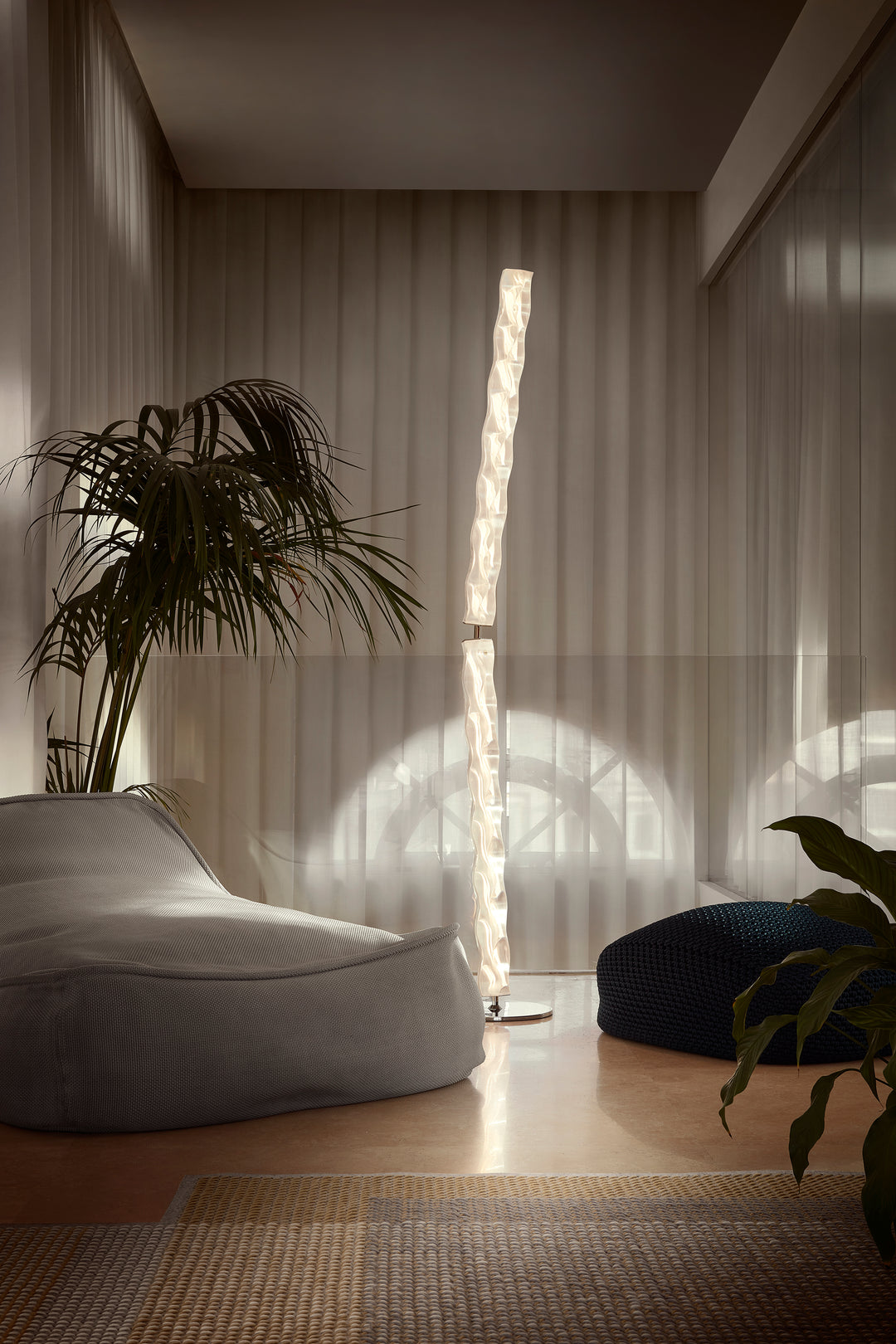 Slamp Hugo Floor Lamp - Prisma