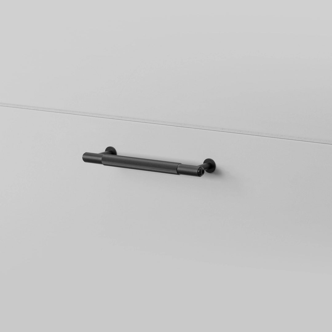 Buster + Punch Pull Bar / Linear