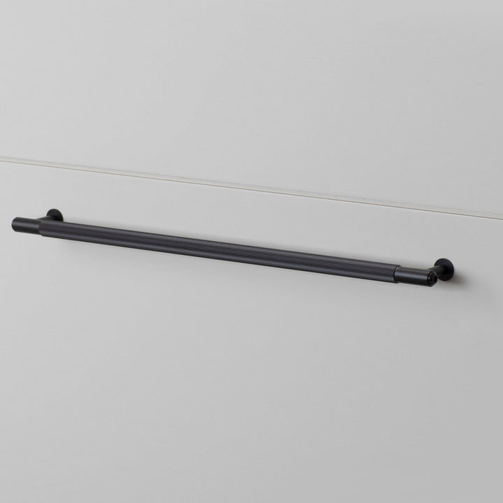 Buster + Punch Pull Bar / Linear