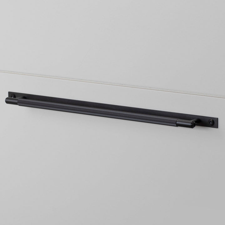 Buster + Punch Pull Bar | Plate | Linear