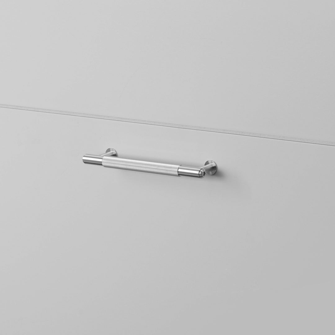 Buster + Punch Pull Bar / Linear
