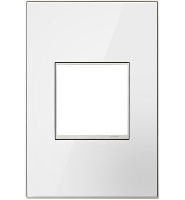 Adorne Mirror White-on-White Wall Plate